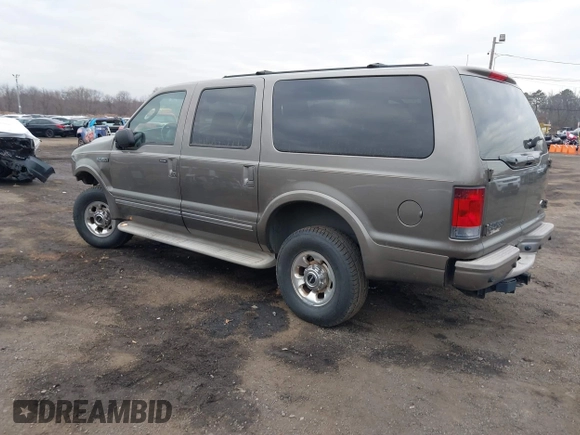 2005 Ford Excursion Limited with VIN 1FMNU43S25ED44885, listed as a IAAI auction lot 41322350 with 65,112 mi miles and . Bid and sale history available at DreamBid. Image 3.
