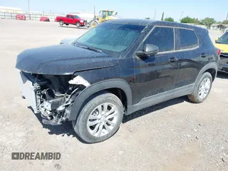 2021 Chevrolet TrailBlazer LS with VIN KL79MMS25MB171335, listed as a IAAI auction lot 42160839 with 5,033 mi miles. Bid and sale history available at carsss.com. Image 2.