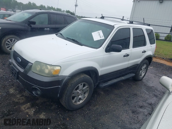 2005 Ford Escape XLT with VIN 1FMCU03195KB11045, listed as a IAAI auction lot 42366299 with 280,737 mi miles and . Bid and sale history available at DreamBid. Image 2.