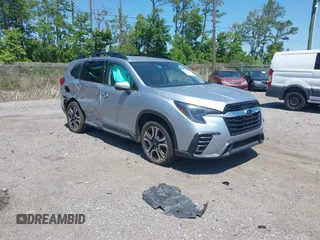 2023 Subaru Ascent Limited z VIN 4S4WMASDXP3424195, wystawiony jako IAAI lot #42151971 z przebiegiem 28 022 mil mil oraz . Historia ofert i sprzedaży dostępna na DreamBid. Obrazek 1.
