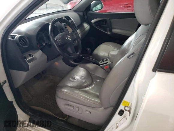 2012 Toyota RAV4 Limited z VIN 2T3DK4DV2CW088574, wystawiony jako Copart lot #62393385 z przebiegiem Nie podano mil oraz Szkoda całkowita • Salvage title. Historia ofert i sprzedaży dostępna na DreamBid. Obrazek 7.