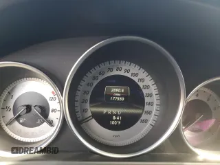 2013 Mercedes-Benz C 250 Sport с VIN WDDGF4HB9DA742932, выставлен на аукционе Copart как лот 63930105 с пробегом 177 550 миль миль и Чистый • Clean title. История ставок и продаж доступна на DreamBid. Изображение 9.