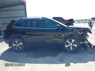 2019 Jeep Cherokee Limited с VIN 1C4PJMDXXKD135511, выставлен на аукционе IAAI как лот 42532399 с пробегом 94 317 миль миль и . История ставок и продаж доступна на DreamBid. Изображение 13.