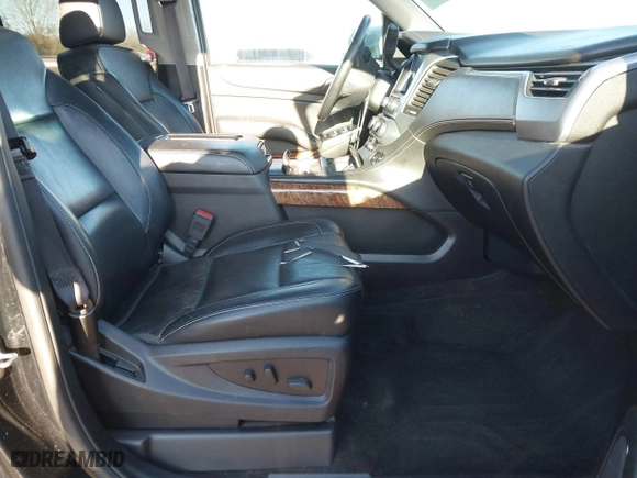 2017 Chevrolet Suburban Premier with VIN 1GNSCJKC6HR181388, listed as a IAAI auction lot 41806012 with 170,916 mi miles. Bid and sale history available at carsss.com. Image 5.
