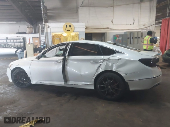 2019 Honda Accord Touring with VIN 1HGCV2F93KA032259, listed as a IAAI auction lot 41953625 with Not provided miles and . Bid and sale history available at DreamBid. Image 14.