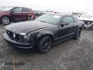 2006 Ford Mustang Standard with VIN 1ZVFT80N565161531, listed as a IAAI auction lot 41097766 with 149,250 mi miles and . Bid and sale history available at DreamBid. Image 17.
