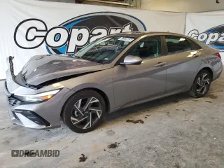 2025 Hyundai Elantra SEL Convenience z VIN KMHLS4DG6SU903380, wystawiony jako Copart lot #61223905 z przebiegiem 13 354 mil mil oraz Czysty tytuł • Clean title. Historia ofert i sprzedaży dostępna na DreamBid. Obrazek 1.