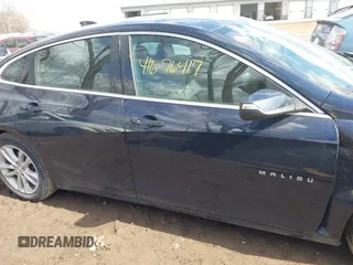 2018 Chevrolet Malibu LT z VIN 1G1ZD5ST7JF214362, wystawiony jako IAAI lot #41676417 z przebiegiem 73 908 mil mil oraz . Historia ofert i sprzedaży dostępna na DreamBid. Obrazek 13.