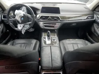 2018 BMW 7 Series 740e xDrive iPerformance with VIN WBA7J2C52JG938442, listed as a Copart auction lot 48070803 with 0 mi miles. Bid and sale history available at carsss.com. Image 8.