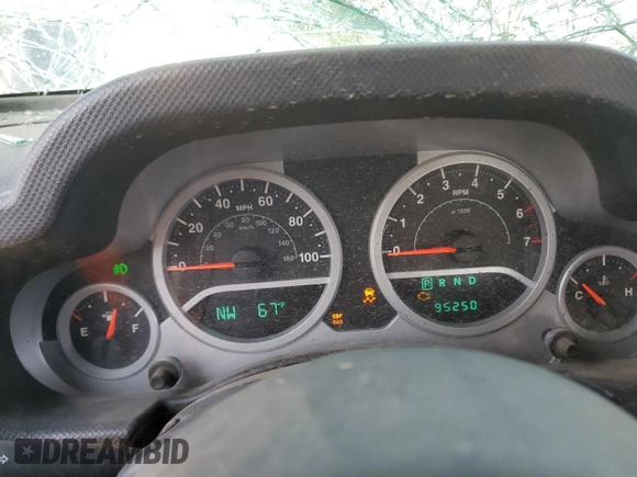 2008 Jeep Wrangler Sahara with VIN 1J4FA54178L653453, listed as a Copart auction lot 45490235 with 95,250 mi miles and Salvage title. Bid and sale history available at DreamBid. Image 9.