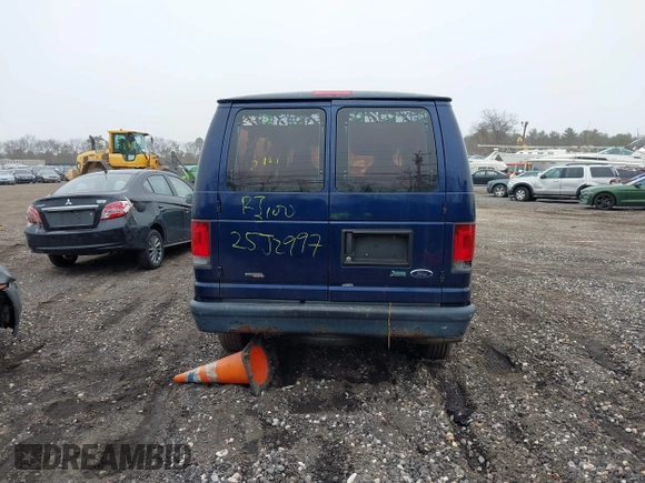 2011 Ford Econoline Passenger XL with VIN 1FBNE3BL1BDA25134, listed as a IAAI auction lot 41855930 with Not Provided miles. Bid and sale history available at carsss.com. Image 15.