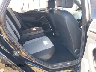 2022 Volkswagen Arteon SE R-Line с VIN WVWSR7ANXNE009669, выставлен на аукционе IAAI как лот 41689538 с пробегом 26 914 миль миль и . История ставок и продаж доступна на DreamBid. Изображение 8.