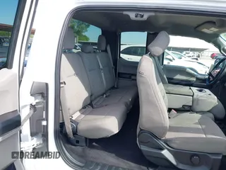 2015 Ford F-150 XL z VIN 1FTEX1CPXFKF02852, wystawiony jako IAAI lot #42514778 z przebiegiem 76 499 mil mil oraz . Historia ofert i sprzedaży dostępna na DreamBid. Obrazek 8.