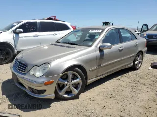 2005 Mercedes-Benz C 230 Kompressor z VIN WDBRF40J15A797820, wystawiony jako Copart lot #58970365 z przebiegiem 72 107 mil mil oraz Szkoda całkowita • Salvage title. Historia ofert i sprzedaży dostępna na DreamBid. Obrazek 1.
