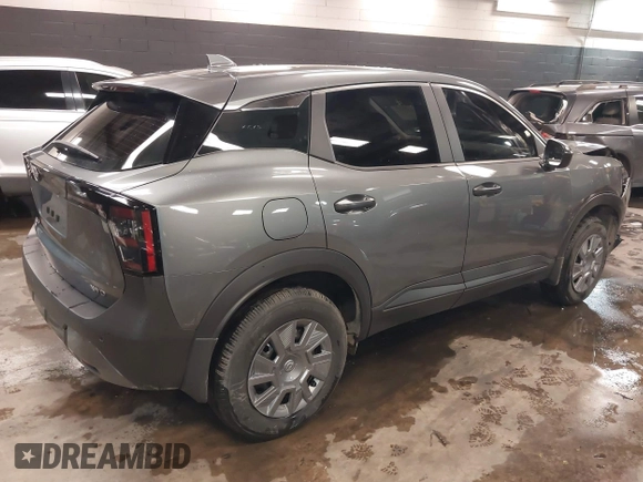 2025 Nissan Kicks S with VIN 3N8AP6BB1SL307799, listed as a IAAI auction lot 41527112 with 1,459 mi miles and . Bid and sale history available at carsss.com. Image 4.
