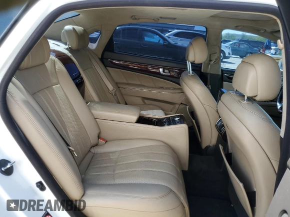 2011 Hyundai Equus Ultimate z VIN KMHGH4JF3BU042073, wystawiony jako Copart lot #54450365 z przebiegiem 191 745 mil mil oraz Szkody całkowita. Historia ofert i sprzedaży dostępna na DreamBid. Obrazek 10.