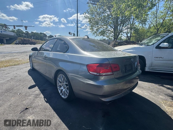 2009 BMW 3 Series 328i with VIN WBAWB33549P137411, listed as a Copart auction lot 53962075 with 237,228 mi miles and Clean Title. Bid and sale history available at carsss.com. Image 3.