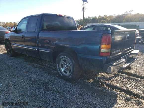 2001 Chevrolet Silverado 1500 LT with VIN 1GCEC19T11Z180375, listed as a Copart auction lot 84170524 with 180,728 mi miles and Salvage Title. Bid and sale history available at carsss.com. Image 2.