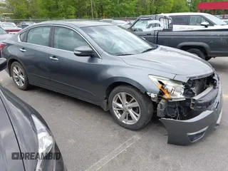 2014 Nissan Altima SV with VIN 1N4AL3AP3EN247800, listed as a IAAI auction lot 42040413 with 179,781 mi miles and . Bid and sale history available at DreamBid. Image 1.
