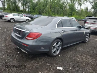 2020 Mercedes-Benz E 350 with VIN W1KZF8EB6LA819680, listed as a Copart auction lot 58715225 with 35,764 mi miles and Salvage title. Bid and sale history available at DreamBid. Image 3.