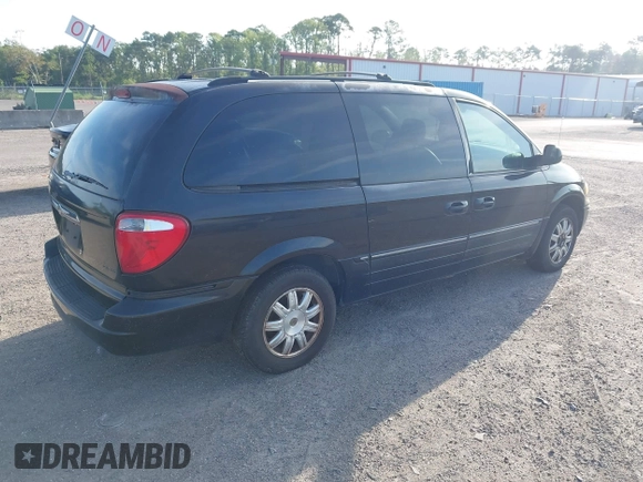 2006 Chrysler Town & Country Touring with VIN 2A8GP54L66R876008, listed as a IAAI auction lot 42496347 with 211,063 mi miles and . Bid and sale history available at DreamBid. Image 4.
