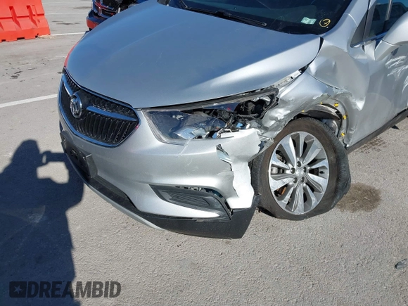 2019 Buick Encore Preferred with VIN KL4CJESB8KB848232, listed as a IAAI auction lot 41028395 with 72,441 mi miles. Bid and sale history available at carsss.com. Image 17.