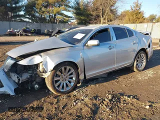 2009 Lincoln MKS with VIN 1LNHM94R19G616794, listed as a IAAI auction lot 41401710 with Not Provided miles and . Bid and sale history available at DreamBid. Image 4.