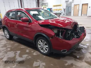 2017 Nissan Rogue SL z VIN JN1BJ1CR3HW135572, wystawiony jako IAAI lot #42200373 z przebiegiem 58 314 mil mil oraz . Historia ofert i sprzedaży dostępna na DreamBid. Obrazek 1.