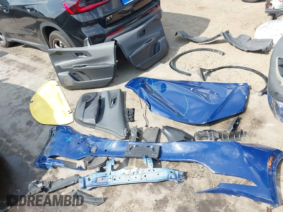 2024 Toyota Prius LE z VIN JTDACAAU8R3019555, wystawiony jako IAAI lot #42160410 z przebiegiem 15 529 mil mil oraz . Historia ofert i sprzedaży dostępna na DreamBid. Obrazek 12.