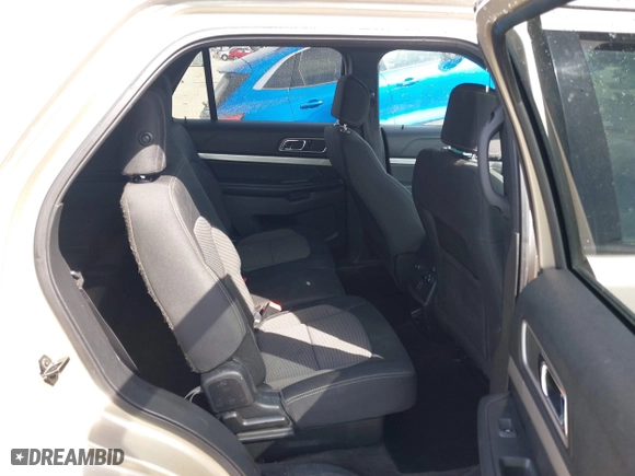 2017 Ford Explorer XLT with VIN 1FM5K8D81HGD05245, listed as a IAAI auction lot 41828547 with 104,881 mi miles. Bid and sale history available at carsss.com. Image 8.