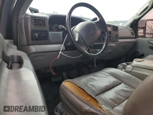2004 Ford F-350 XL with VIN 1FTSW31P64ED75758, listed as a Copart auction lot 54045575 with 185,254 mi miles and Clean Title. Bid and sale history available at DreamBid. Image 8.