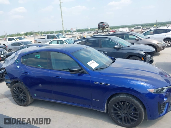2020 Maserati Levante S with VIN ZN661YUS3LX353537, listed as a IAAI auction lot 42244904 with 60,841 mi miles and . Bid and sale history available at DreamBid. Image 14.