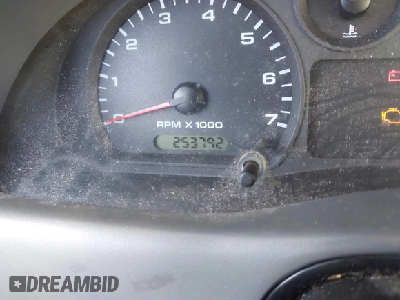 2005 Ford Ranger XL z VIN 1FTYR14U75PA60268, wystawiony jako IAAI lot #41514318 z przebiegiem 253 792 mil mil oraz . Historia ofert i sprzedaży dostępna na DreamBid. Obrazek 7.