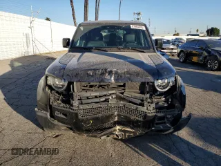 2020 Land Rover Defender HSE z VIN SALE9EEU0L2013353, wystawiony jako Copart lot #87964645 z przebiegiem 44 788 mil mil oraz Szkoda całkowita • Salvage title. Historia ofert i sprzedaży dostępna na DreamBid. Obrazek 5.