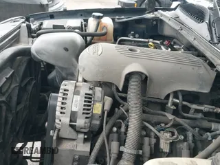 2006 Chevrolet Silverado 1500 LT2 z VIN 2GCEK13T861154254, wystawiony jako IAAI lot #41955864 z przebiegiem 174 524 mil mil oraz . Historia ofert i sprzedaży dostępna na DreamBid. Obrazek 20.