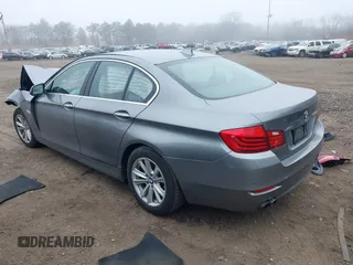 2015 BMW 5 Series 528i xDrive with VIN WBA5A7C57FD621303, listed as a IAAI auction lot 41903679 with 113,679 mi miles and . Bid and sale history available at DreamBid. Image 3.