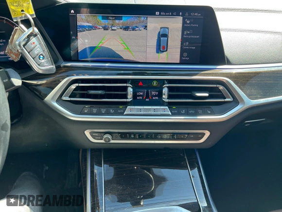 2019 BMW X7 xDrive50i z VIN 5UXCX4C58KLS36225, wystawiony jako Copart lot #53399425 z przebiegiem 111 593 mil mil oraz Czysty tytuł • Clean title. Historia ofert i sprzedaży dostępna na DreamBid. Obrazek 10.