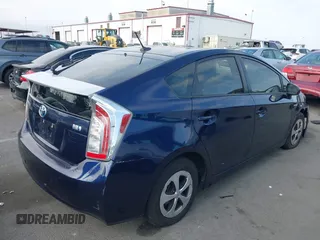2014 Toyota Prius Four z VIN JTDKN3DU3E0373310, wystawiony jako IAAI lot #42369735 z przebiegiem 171 215 mil mil oraz . Historia ofert i sprzedaży dostępna na DreamBid. Obrazek 4.