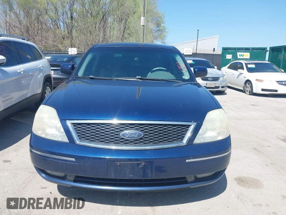 2005 Ford Five Hundred SEL with VIN 1FAFP24125G155321, listed as a IAAI auction lot 41934148 with 268,741 mi miles. Bid and sale history available at carsss.com. Image 6.
