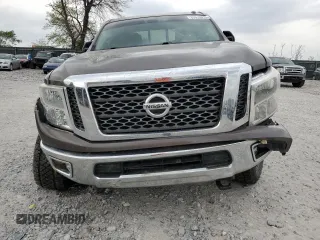 2017 Nissan Titan Platinum Reserve z VIN 1N6BA1F48HN513661, wystawiony jako Copart lot #53576075 z przebiegiem 93 430 mil mil oraz Szkoda całkowita • Salvage title. Historia ofert i sprzedaży dostępna na DreamBid. Obrazek 5.