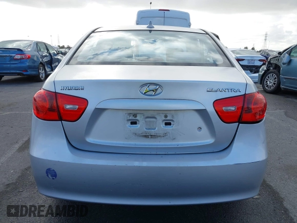 2009 Hyundai Elantra SE z VIN KMHDU46D89U711633, wystawiony jako IAAI lot #42239722 z przebiegiem 156 270 mil mil oraz . Historia ofert i sprzedaży dostępna na DreamBid. Obrazek 16.