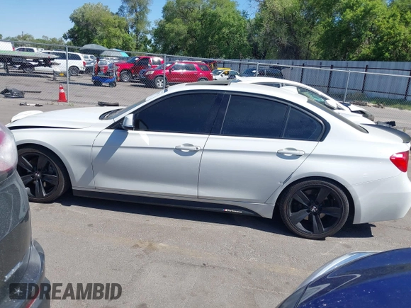 2015 BMW 3 Series 335i xDrive with VIN WBA3B9G54FNR99390, listed as a IAAI auction lot 42432961 with 114,288 mi miles and . Bid and sale history available at DreamBid. Image 14.