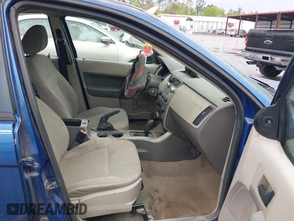 2008 Ford Focus S with VIN 1FAHP34N48W122283, listed as a IAAI auction lot 41845603 with 160,661 mi miles. Bid and sale history available at carsss.com. Image 5.