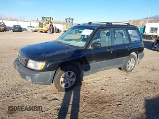 1998 Subaru Forester L with VIN JF1SF6352WH756026, listed as a IAAI auction lot 41140126 with 238,544 mi miles. Bid and sale history available at carsss.com. Image 2.