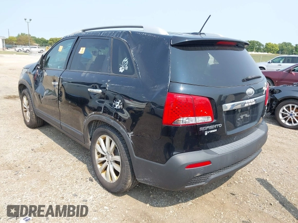 2011 Kia Sorento EX with VIN 5XYKU3A11BG176980, listed as a IAAI auction lot 40322036 with 234,448 mi miles. Bid and sale history available at carsss.com. Image 3.