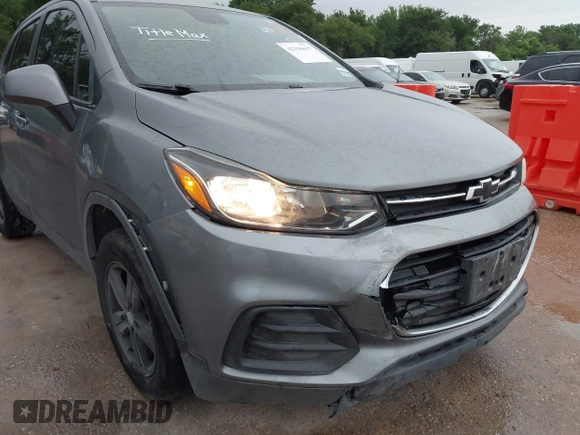 2020 Chevrolet Trax LS with VIN 3GNCJKSB2LL221800, listed as a IAAI auction lot 42196637 with 43,085 mi miles and . Bid and sale history available at DreamBid. Image 6.