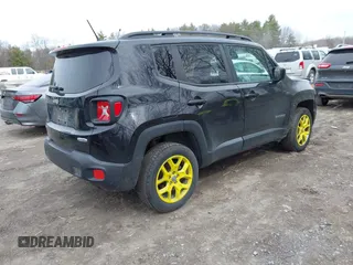 2017 Jeep Renegade Latitude with VIN ZACCJBBB5HPE89005, listed as a IAAI auction lot 41922774 with 110,068 mi miles. Bid and sale history available at carsss.com. Image 4.
