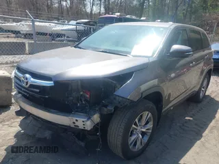 2015 Toyota Highlander LE z VIN 5TDBKRFH5FS178691, wystawiony jako IAAI lot #42058496 z przebiegiem 103 411 mil mil oraz . Historia ofert i sprzedaży dostępna na DreamBid. Obrazek 2.