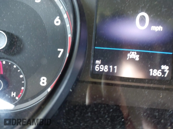 2021 Volkswagen Atlas SE with VIN 1V2HR2CA2MC580752, listed as a IAAI auction lot 42701057 with 69,811 mi miles and . Bid and sale history available at DreamBid. Image 15.