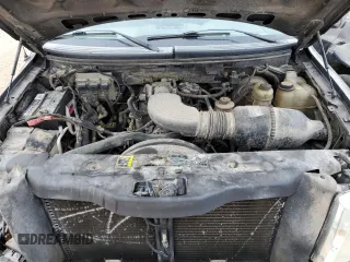 2004 Ford F-150 XL with VIN 1FTRF14W44NC23841, listed as a Copart auction lot 43536725 with 189,783 mi miles and Salvage title. Bid and sale history available at DreamBid. Image 11.